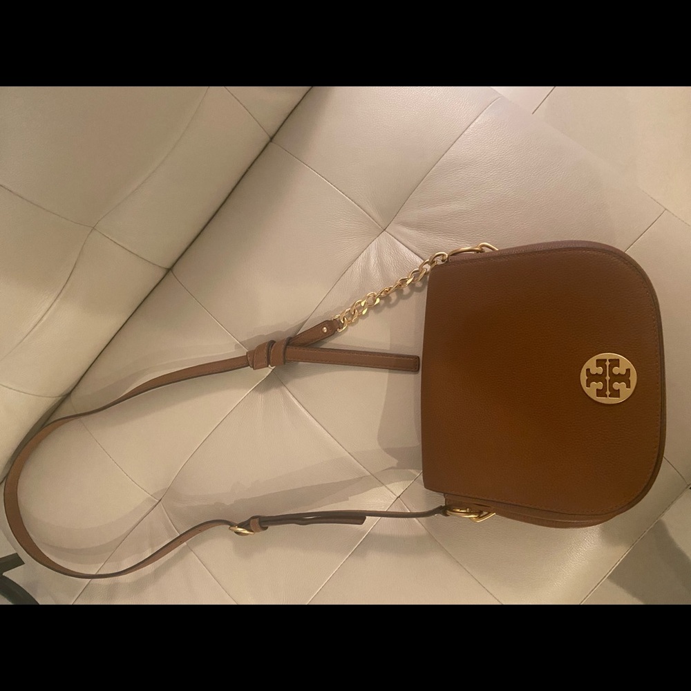 Tory Burch Everly Crossbody